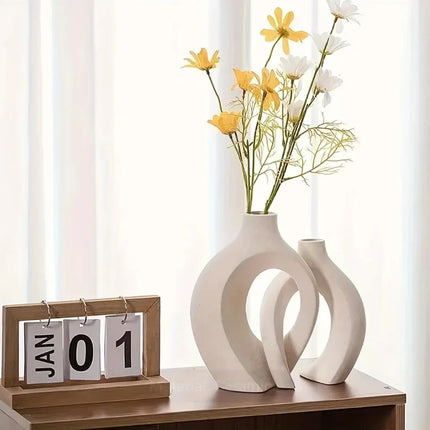Minimalist Interlocking Matte Ceramic Vases for Sculptural Decor